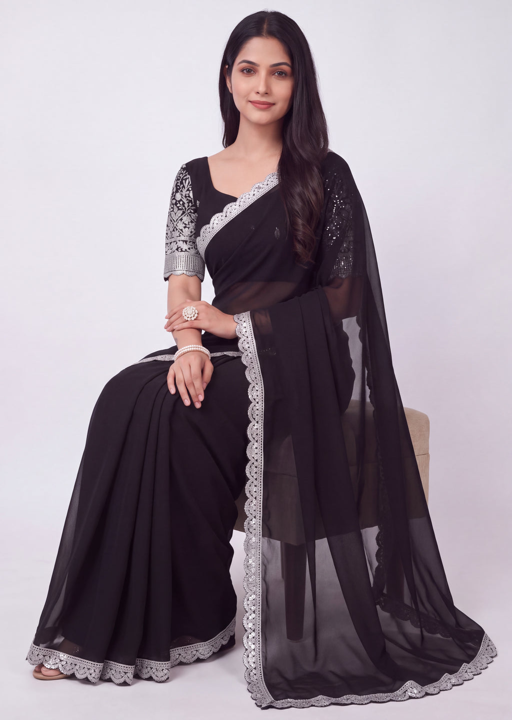 Delicate Embroidery Scalloped Border Rangoli Saree