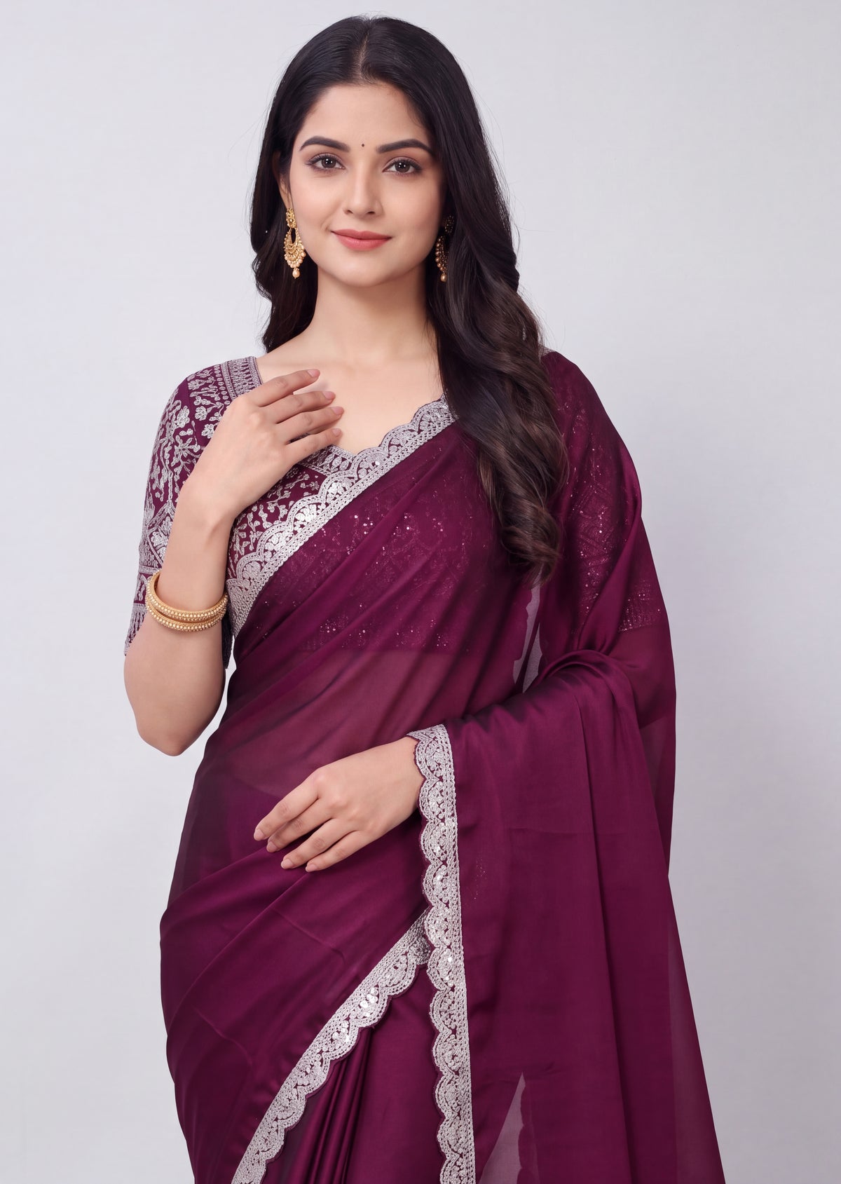 Delicate Embroidery Scalloped Border Rangoli Saree