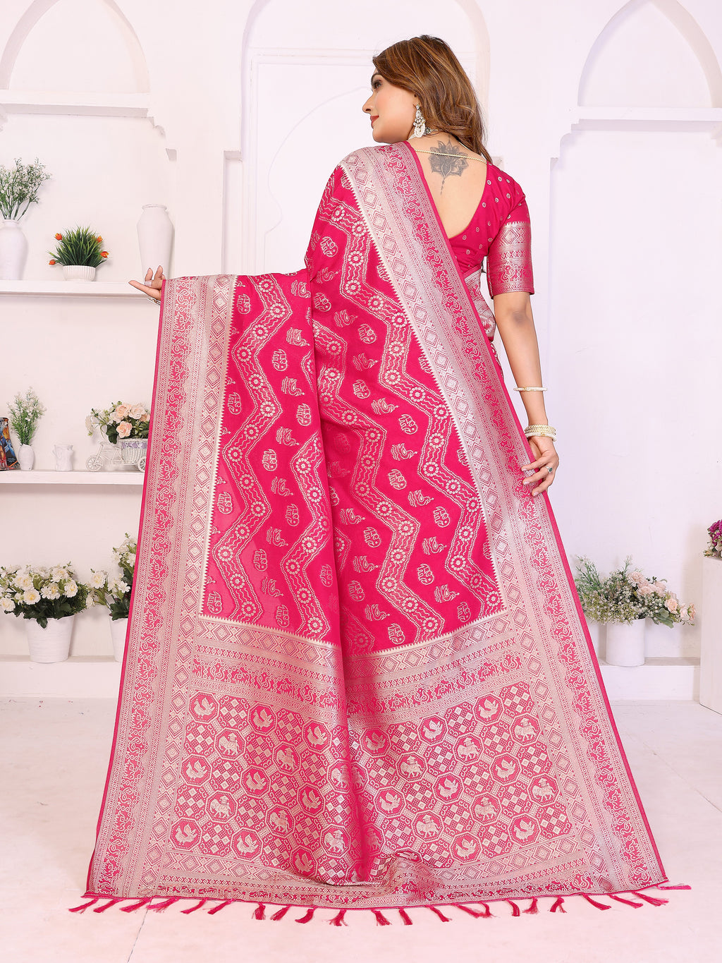 Traditional Zari Weaving Georgette Silk Leheriya Saree