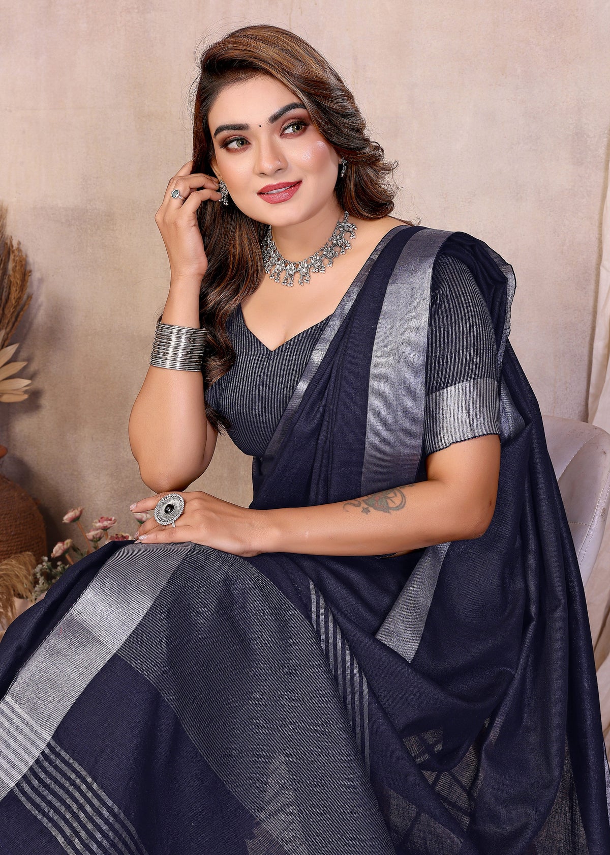 Soft Leaf Linen Silver Zari Border Cotton Saree