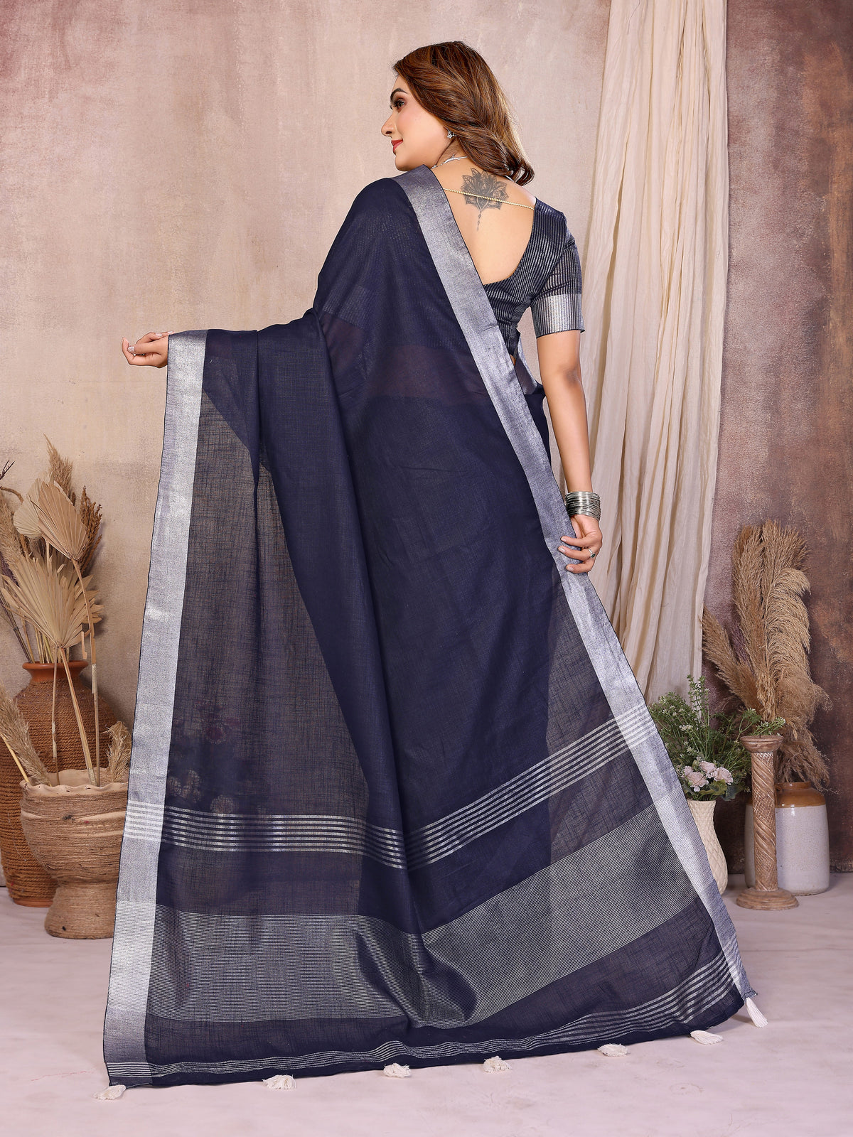 Soft Leaf Linen Silver Zari Border Cotton Saree