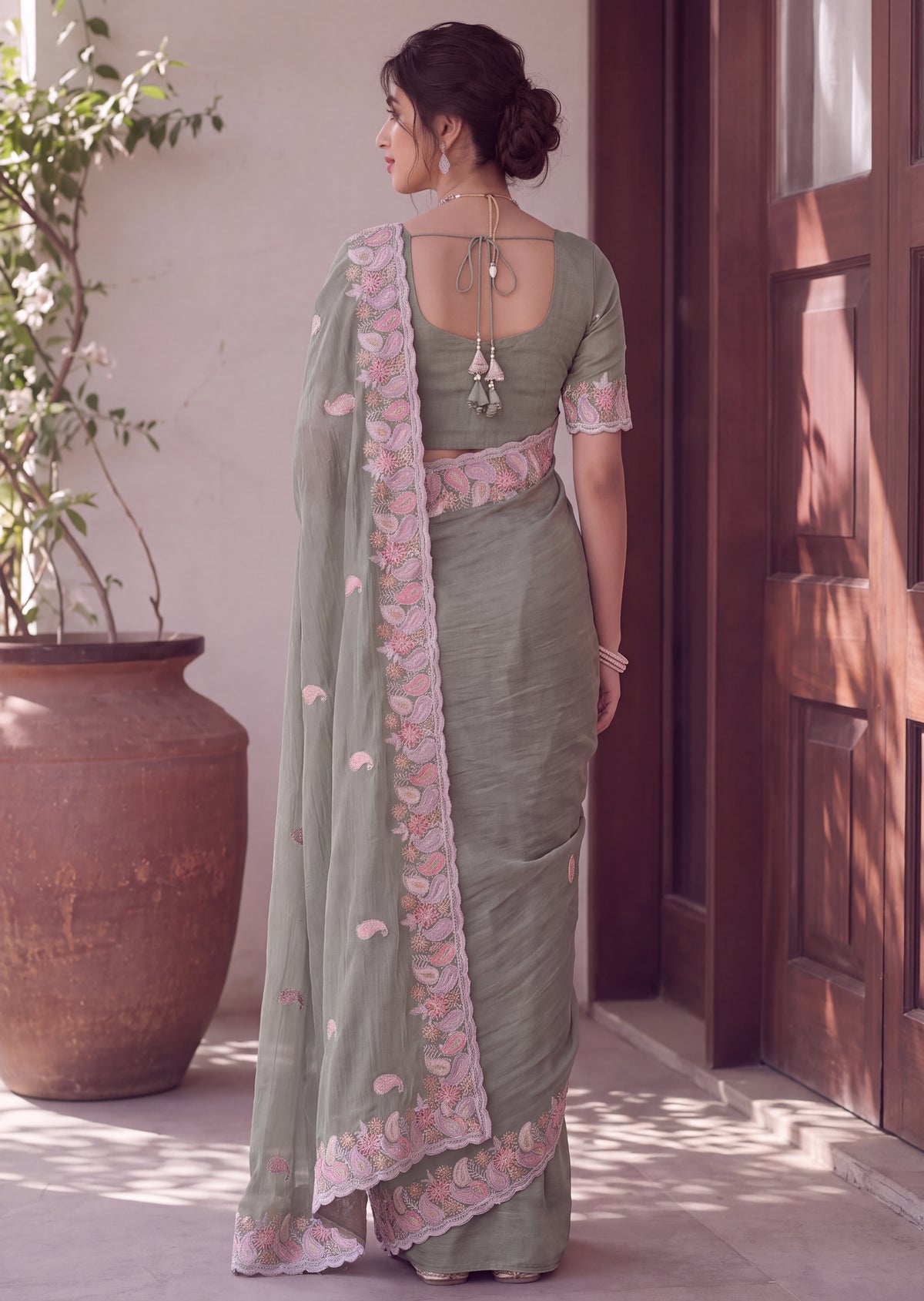 Designer Two-Tone Crunchy Tissue Saree