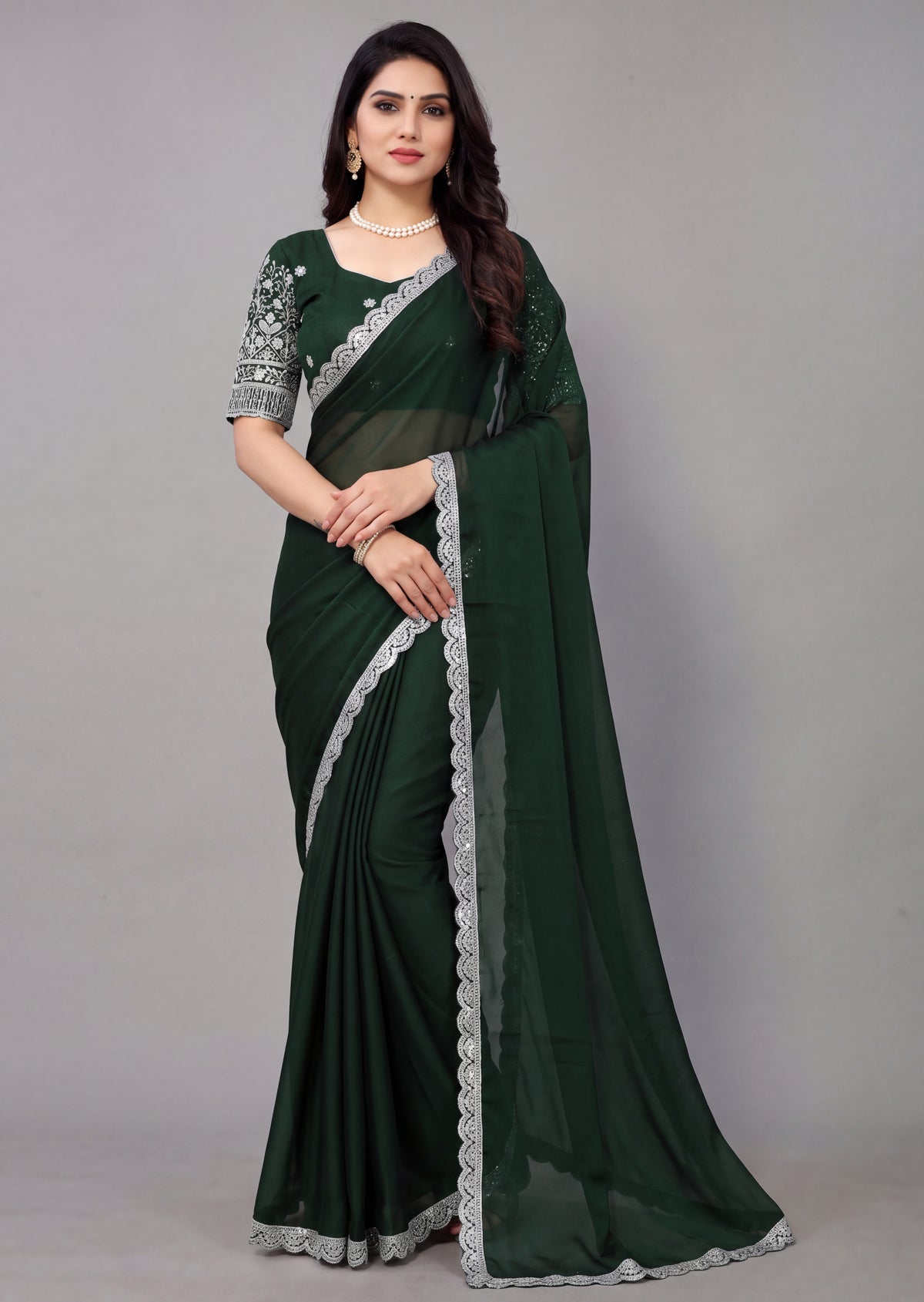 Delicate Embroidery Scalloped Border Rangoli Saree
