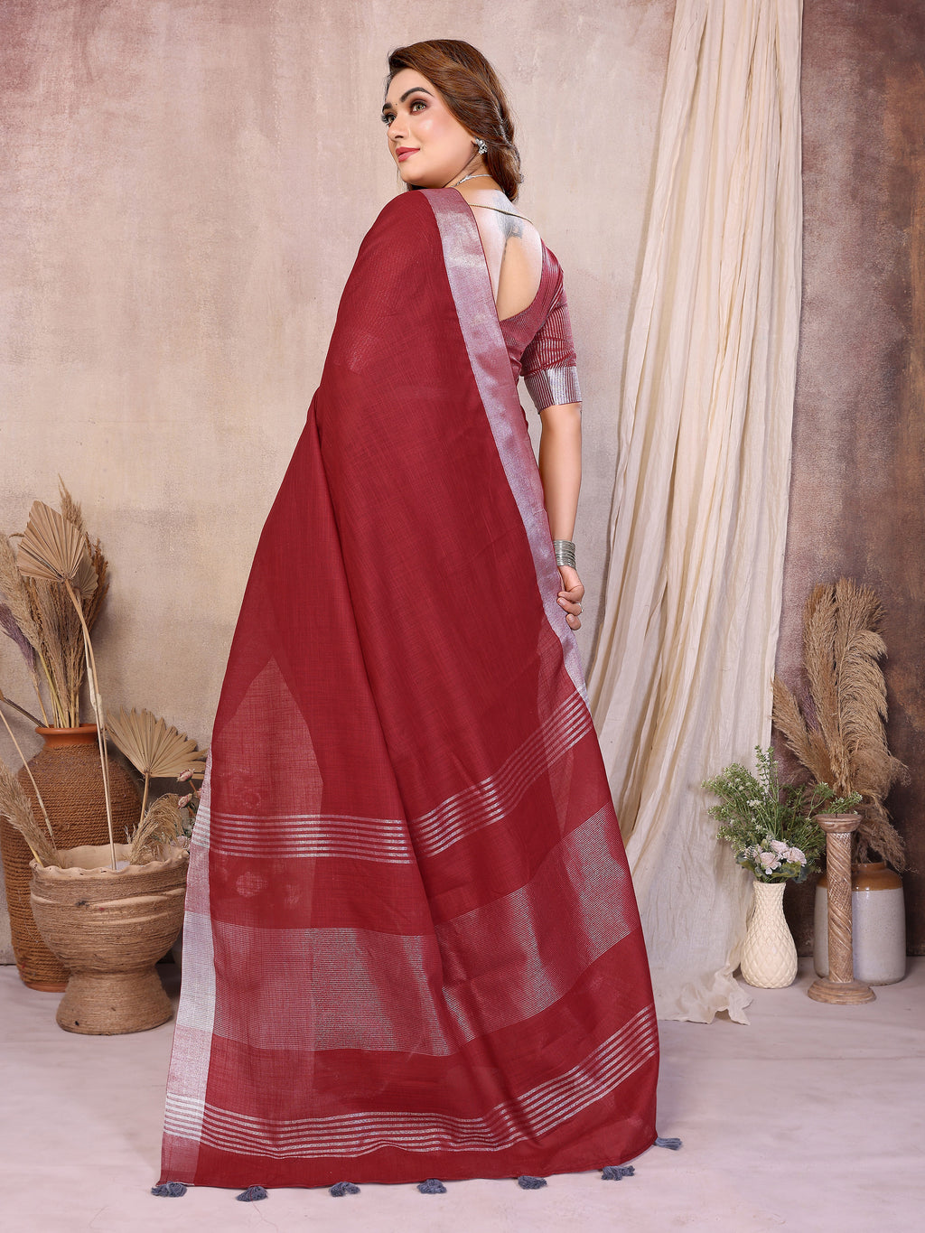 Soft Leaf Linen Silver Zari Border Cotton Saree