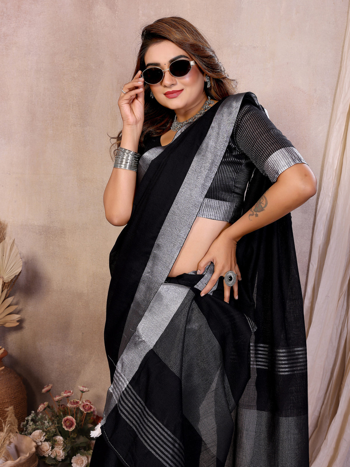 Soft Leaf Linen Silver Zari Border Cotton Saree