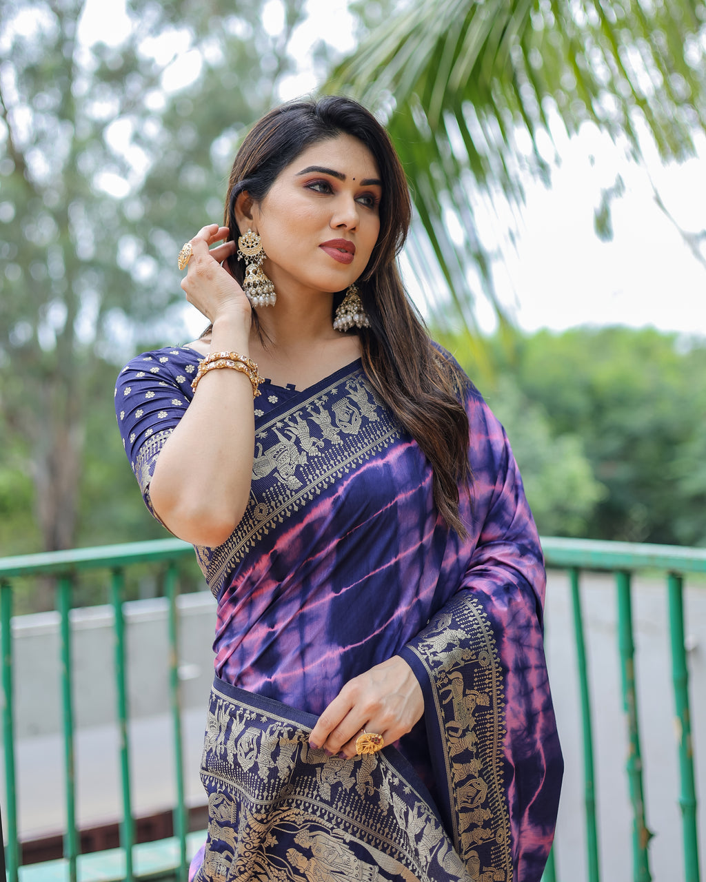 Traditional Printed Border Dola Silk Saree