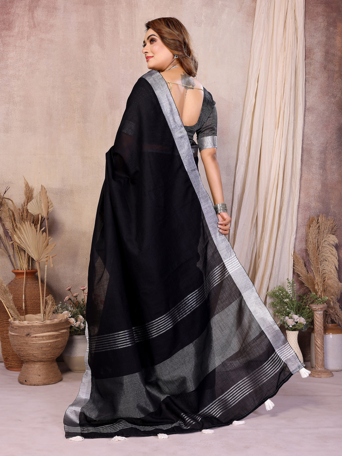 Soft Leaf Linen Silver Zari Border Cotton Saree