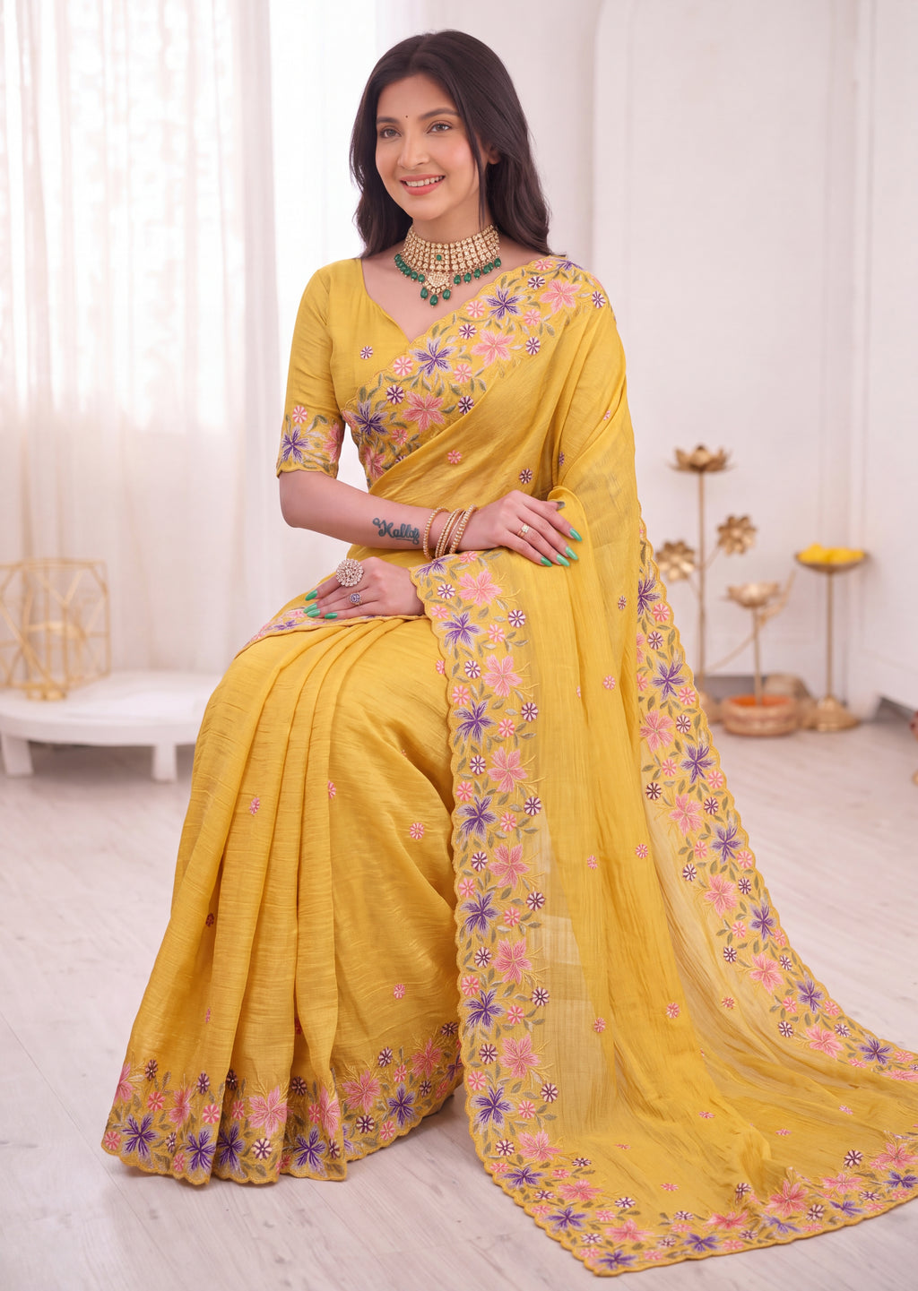 3D Floral Embroidery Two-Tone Crunchy Tissue Saree