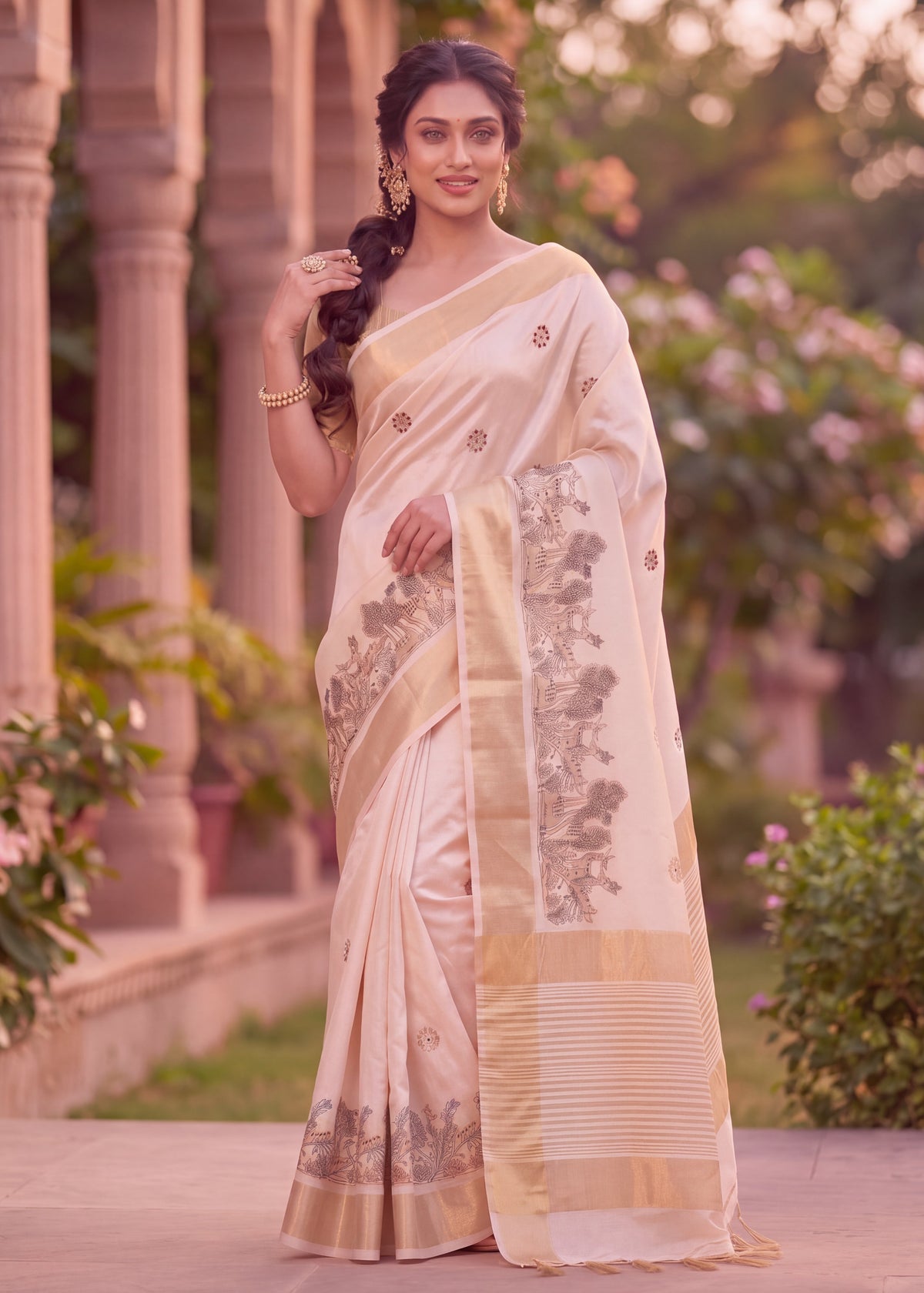 Luxurious Pure Aasami Silk Saree With Intricate Zalar