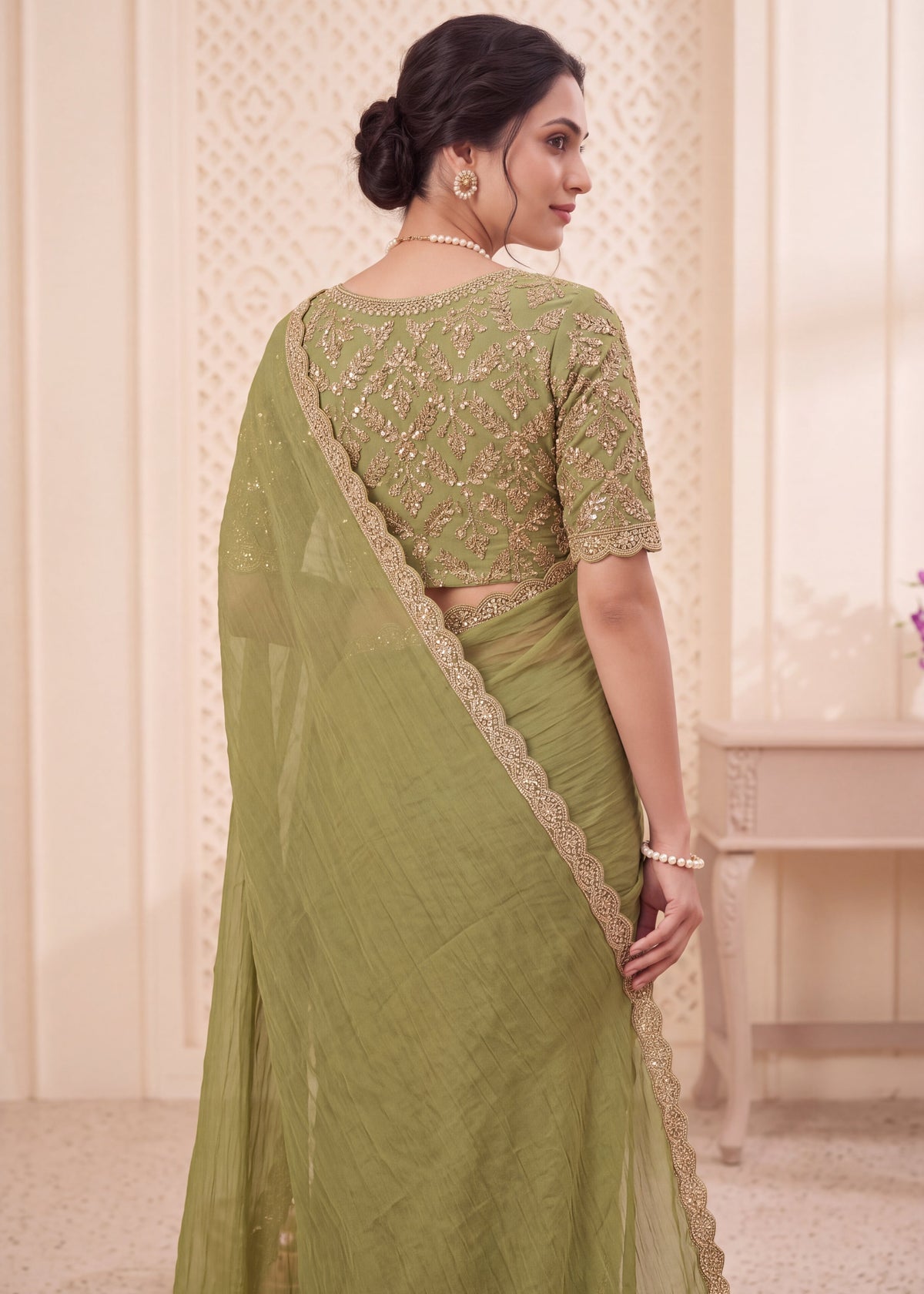 New Elegant Two-Tone Gold Crush Fancy Saree