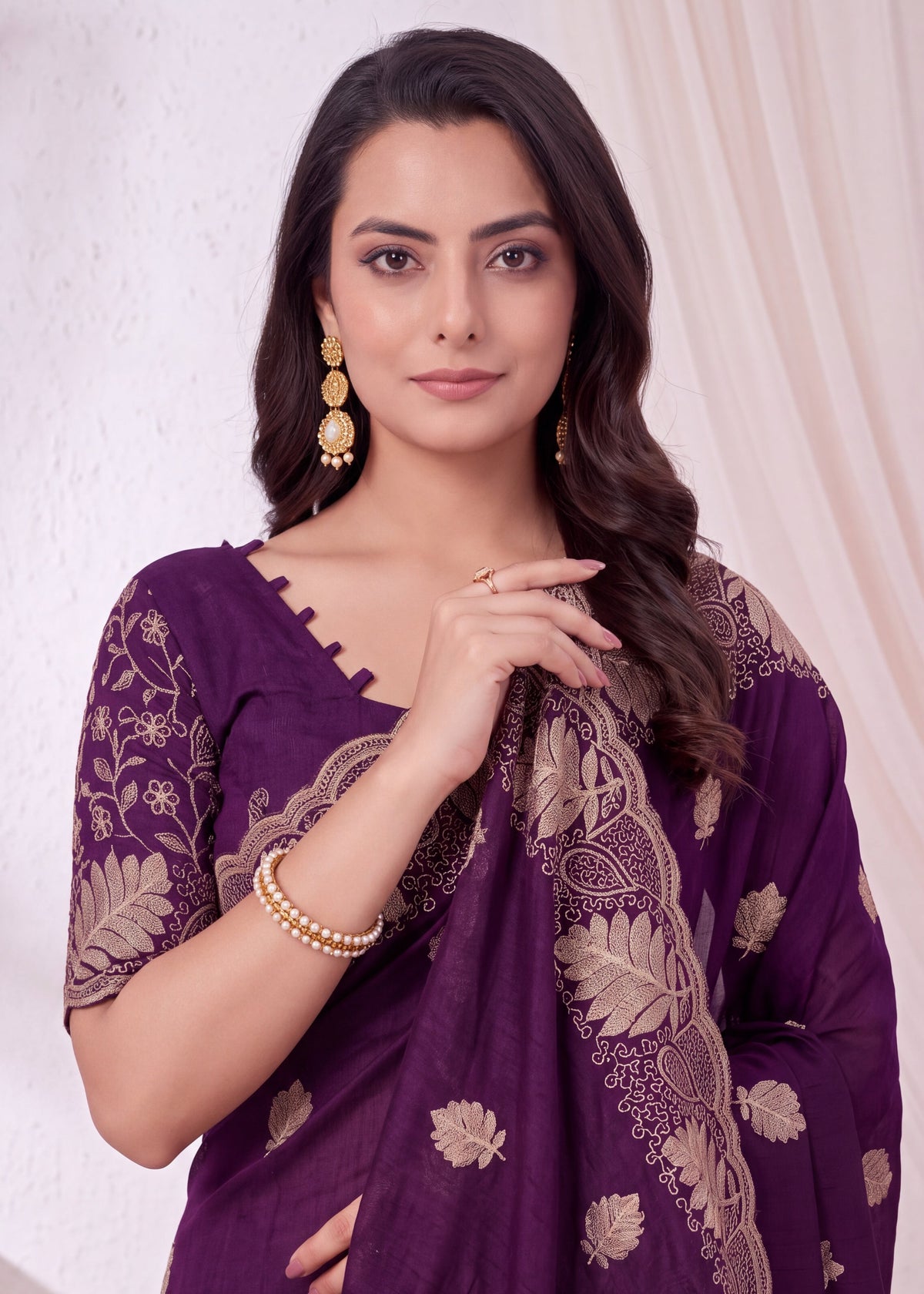 Elegant Soft NC Vichitra Floral Embroidery Saree