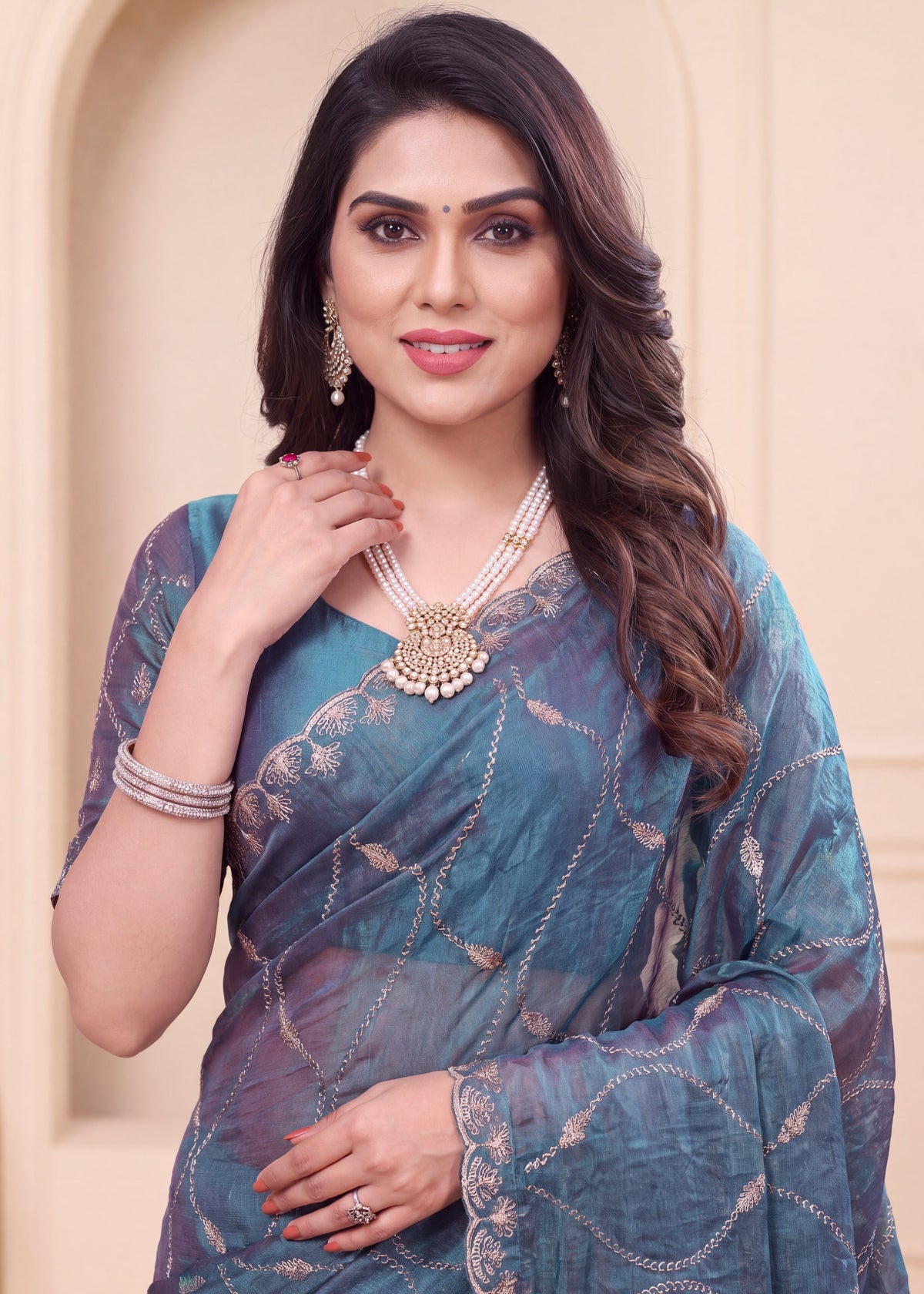 Fendy Chiffon Zari Work Designer Saree