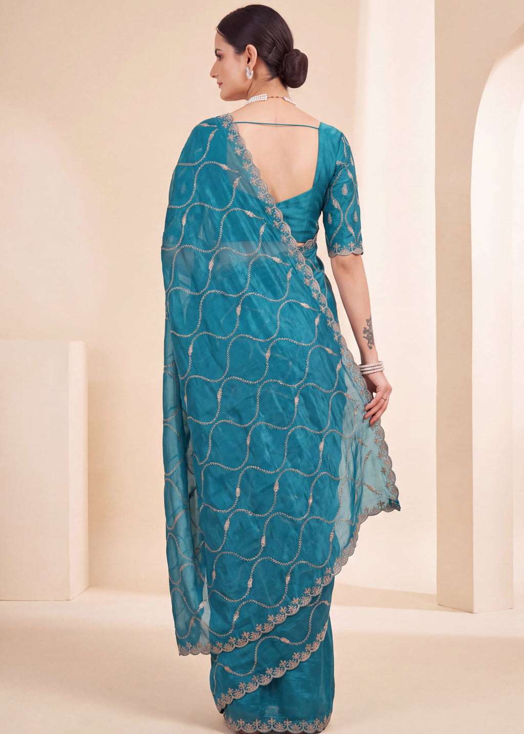 Fendy Chiffon Zari Work Designer Saree