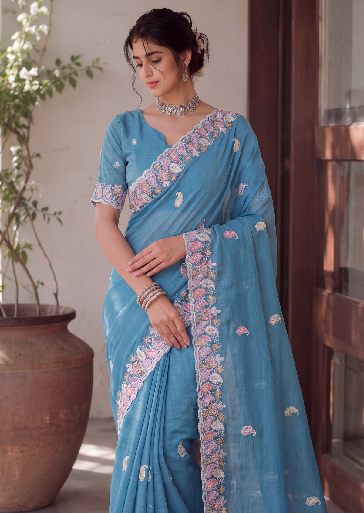 Designer Two-Tone Crunchy Tissue Saree