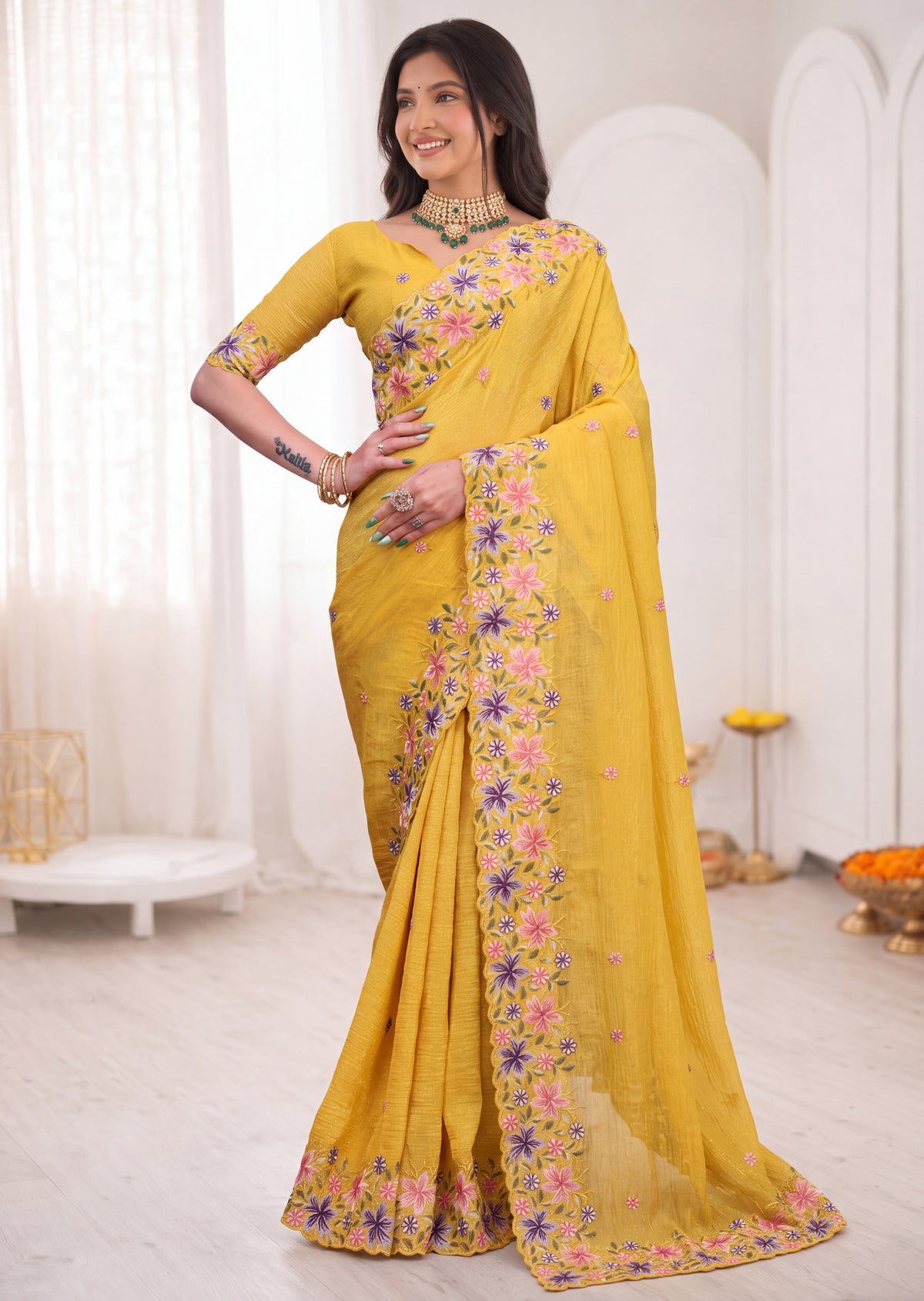 3D Floral Embroidery Two-Tone Crunchy Tissue Saree