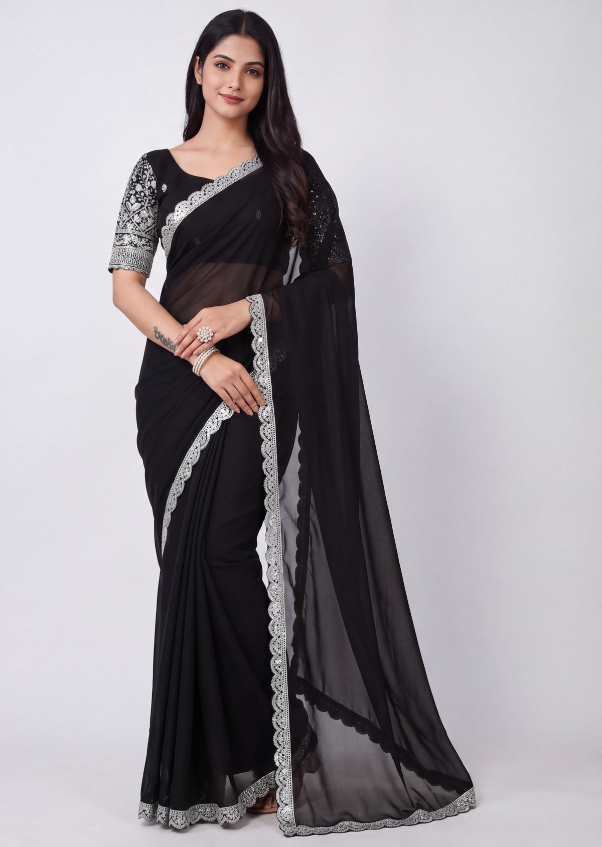 Delicate Embroidery Scalloped Border Rangoli Saree